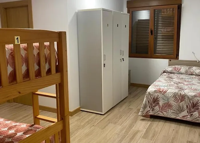 Hostel Castro Domum *